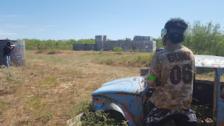 Green attacking the Castle at Petty Paintball