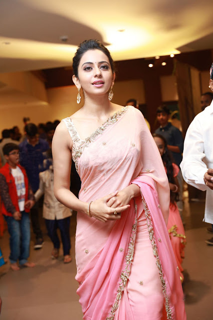 Rakul Preet Singh in Light Weight Pink Saree by Shilpa Reddy