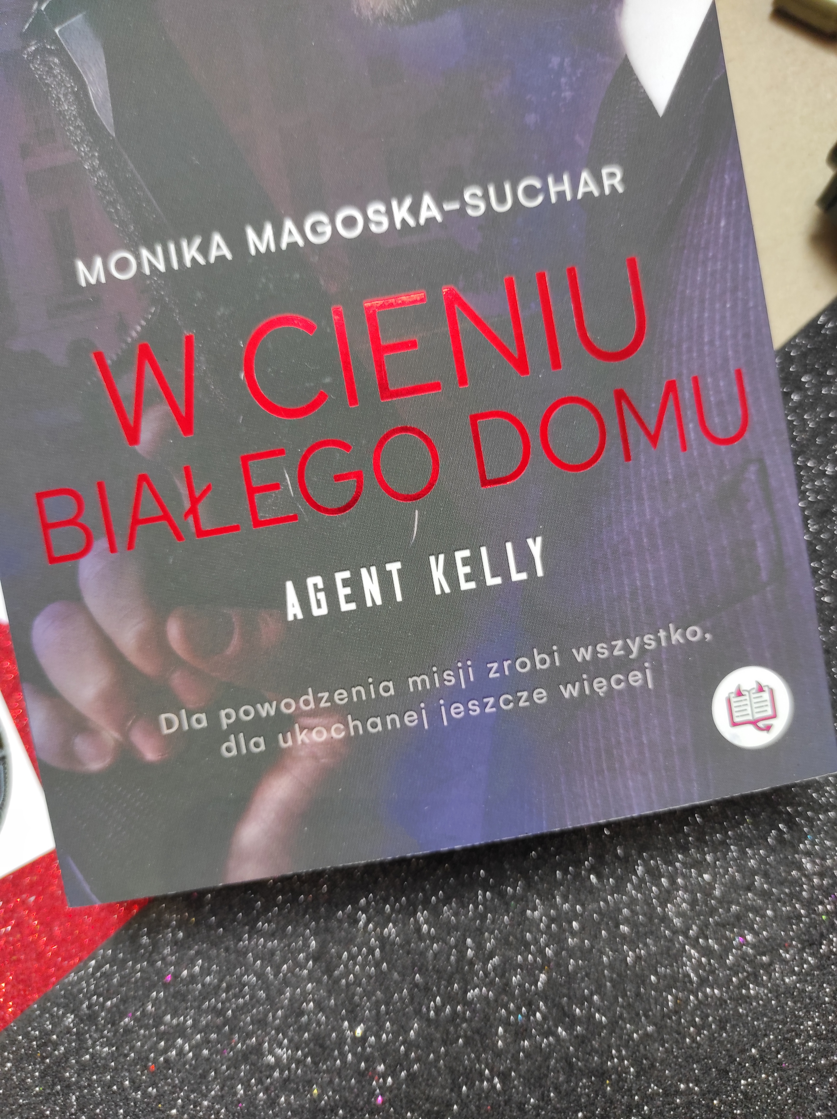 "W cieniu Białego Domu"  Monika Magoska - Suchar - recenzja