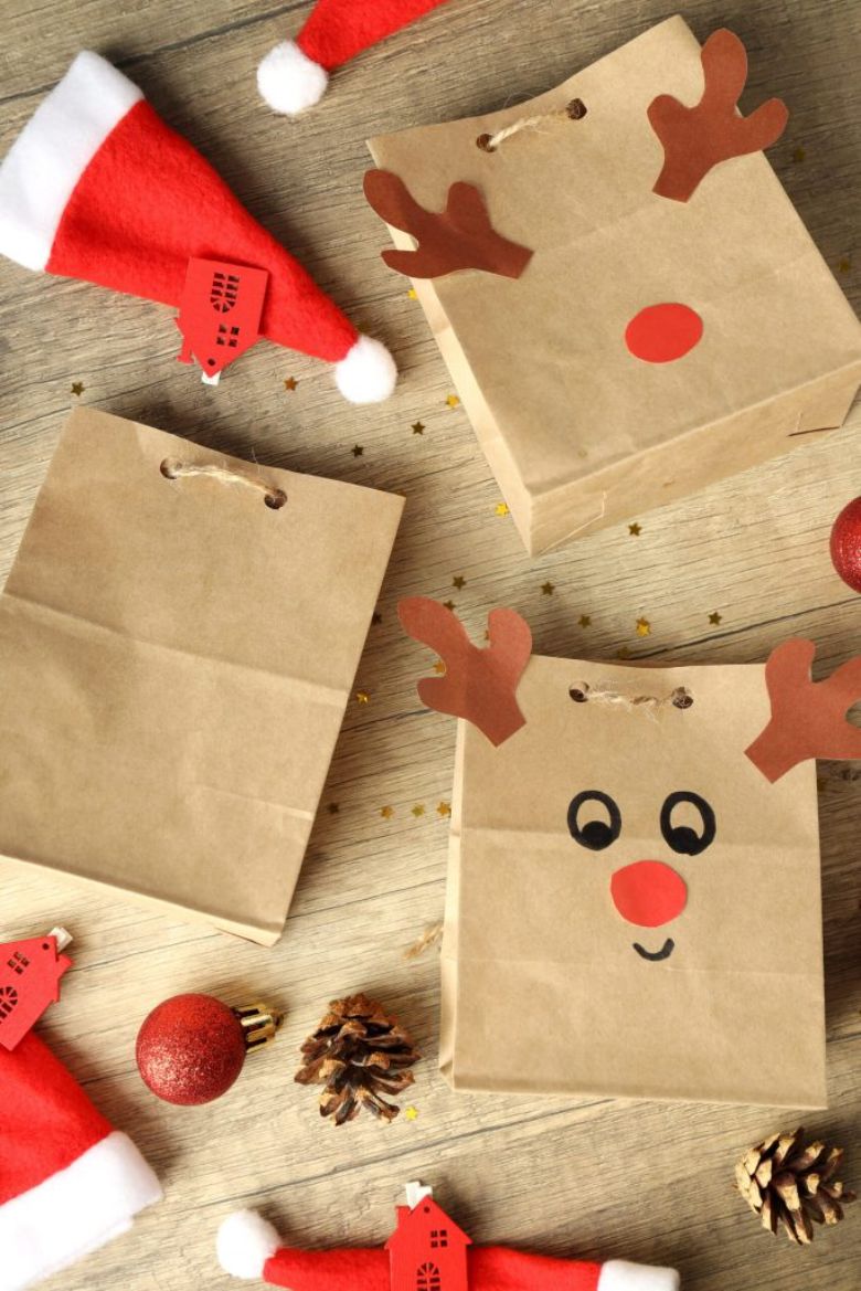Paper bag reindeer craft for preschoolers
