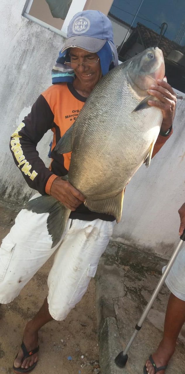 POÇO BRANCO: PESCADOR PESCA TAMBAQUI DE 13 KG NA BARRAGEM ENGENHEIRO JOSÉ BATISTA DO REGO