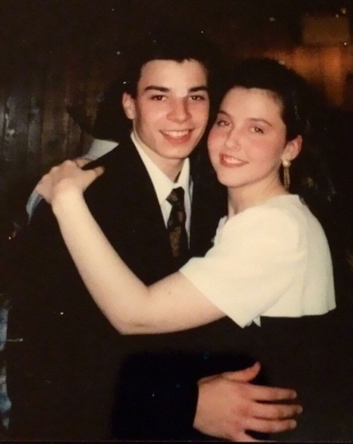 31 Epic Pictures Of Celebrities Before They Became Famous And Their Dates