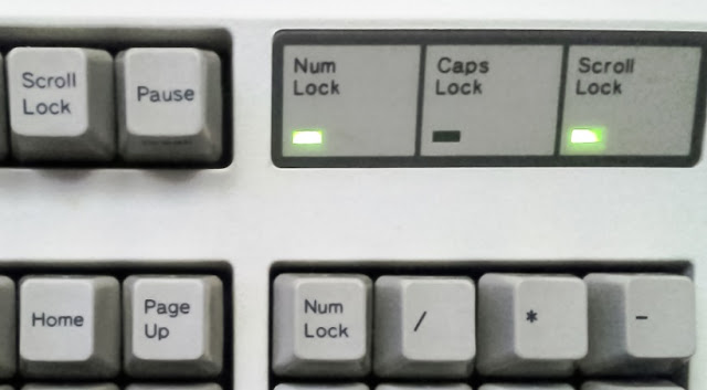 Fungsi Tombol Num Lock, Scroll Lock, dan Caps Lock