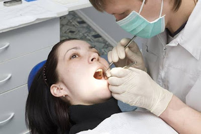 Cara mengobati sakit gigi berlubang secara medis