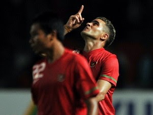 2010 Suzuki AFF Cup : Cristian Gonzales Photo, Wallpaper, Video and Reviews
