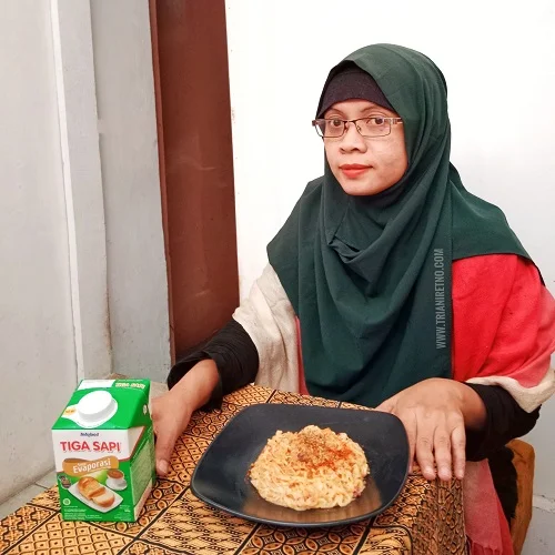 Resep mie carbonara dengan Tiga Sapi Susu Evaporasi