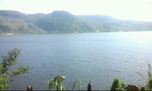 Danau Siais sebagai tempat wisata alami
