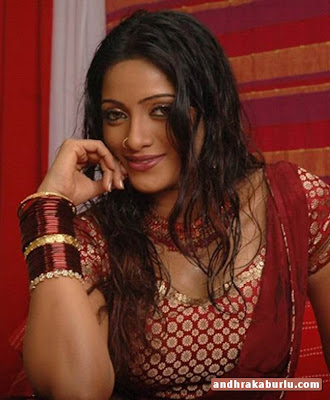 Telegu actress-UDAYA BHANU very hot image