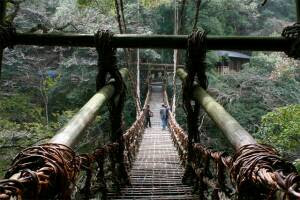 Jembatan Musou Tsuribashi.       Jepang