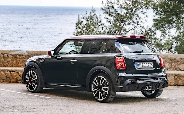 MINI John Cooper Works Hatch 3 Portas 2022 chega ao Brasil - preço R$ 269.990