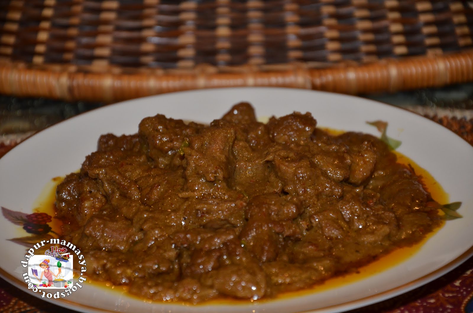 Dapur Mamasya: Pulut Kuning vs Rendang Kurma Kambing