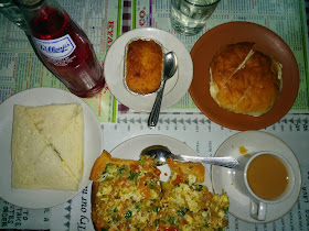 Parsi Akkruti toast at Kyani and Co