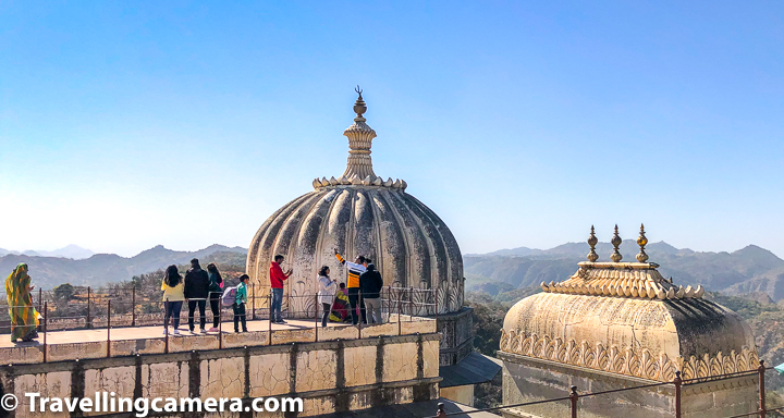 Kumbalgarh Fort in Rajasthan offers very diverse experiences and Badal Mahal is part of it, which offers stunning views of Kumbalgarh hills & panoramic views of world's second largest wall, apart from beautiful architecture & history associated. This blogpost will share why Badal Mahal is one of the must exore places inside Kumbalgarh fort along with details about what to expect, what to avoid and what not to miss at all, when inside Badal mahal.