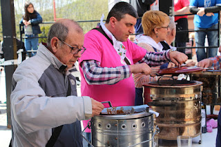 Concurso de pucheras en las fiestas de Lutxana