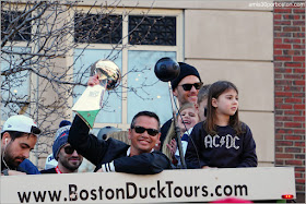 Tom Brady y su Hija en el Desfile de los Patriots por la Celebración de la Super Bowl LIII