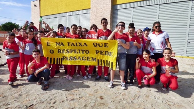 Estudantes de Cocal participam de ação educativa para melhoria do trânsito