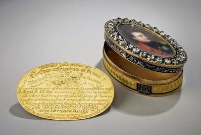 The snuffbox given to Mrs Damer by Napoleon in 1815 © British Museum