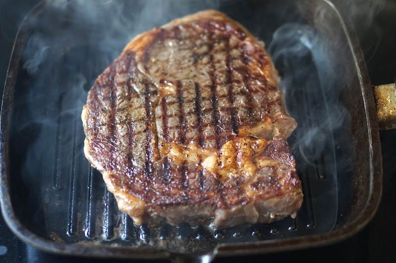 Sous-vide Steak - bei hoher Temperatur braten