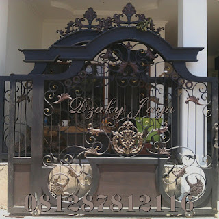 Spesialis, Pengrajin, Rumah Mewah, Besi Tempa ,pintu ,pagar besi tempa, railing tangga, balkon, teralis, ornamen, alferon, alferrom, ornamen besi tempa, Pintu Swing Besi tempa, Pagar Besi Tempa, Pintu Gerbang Besi tempa, Railing Tangga Besi Tempa, Balkon Besi Tempa, Ornamen Alferon Besi Tempa, Pintu, Pagar, Gerbang, Railing, Balkon, Tangga Layang, Besi Tempa, Klasik, Tangga layang, modern