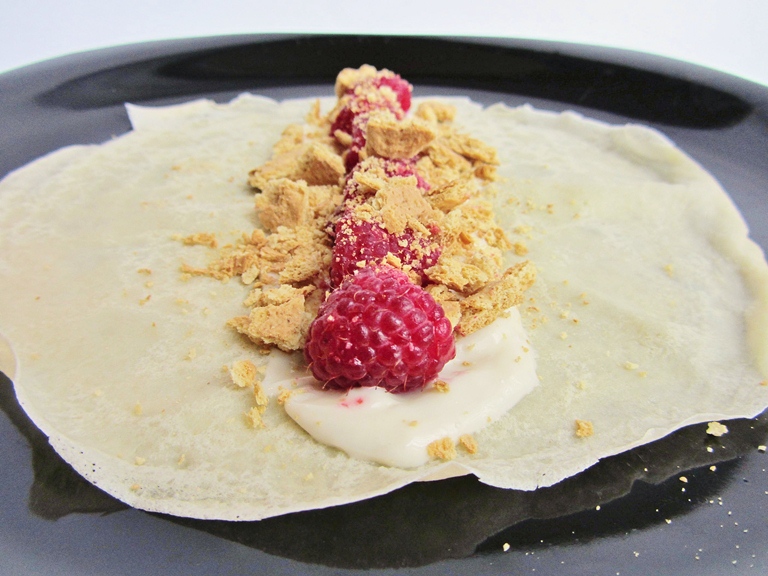 raspberry cheesecake crepes