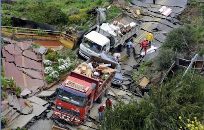 BOLIVIA : 4.000 personas quedan sin techo por deslizamiento de montaña