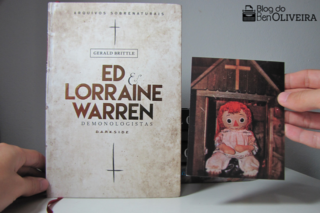 Vídeo: Folheando o livro Ed e Lorraine Warren 