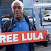 Ator Danny Glover visita Lula e pede por liberdade do ex-presidente em Curitiba