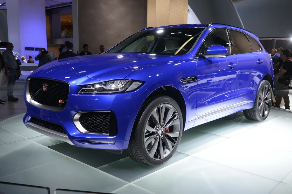 Jaguar F-Pace 2017 sẽ được bán với giá $40.990