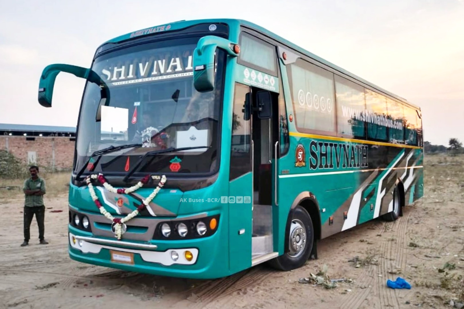 Shivnath Travels 2x1 AC Bus