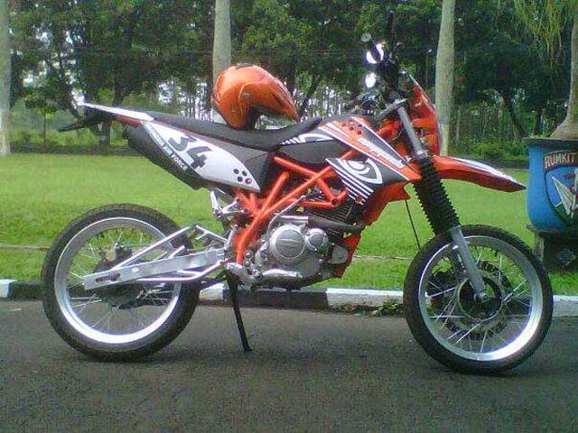 modifikasi motor cross Suzuki Thunder