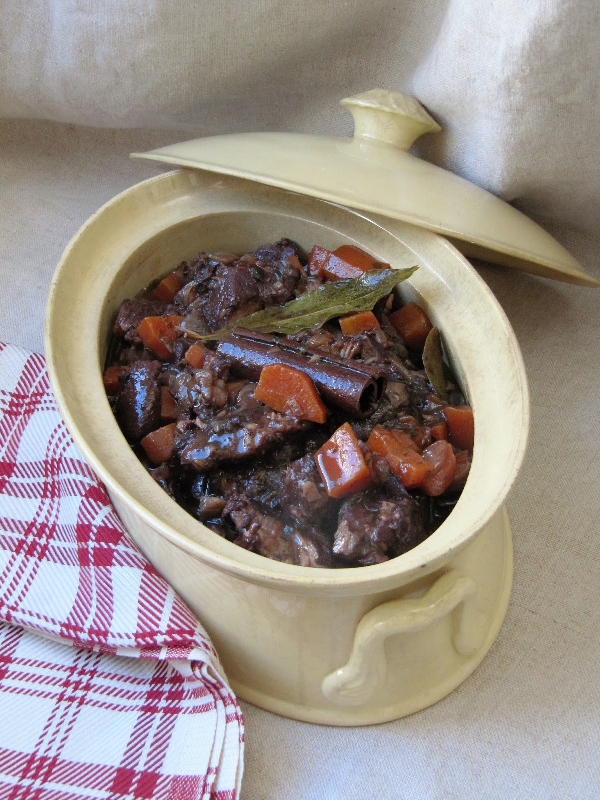 la cuisine dici disca stifado de porc
