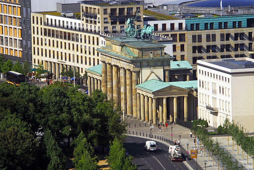 16 Of Your Favorite Landmarks Photographed WITH Their True Surroundings! - Brandenburg Gate, Berlin