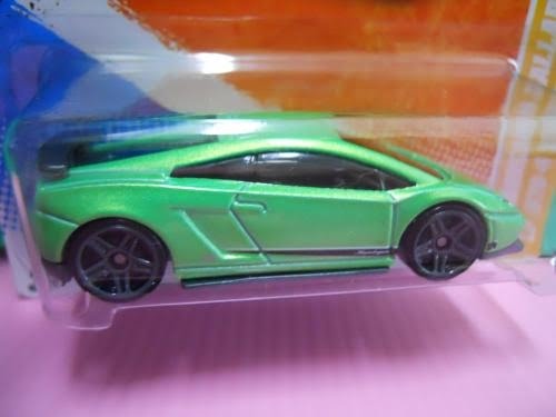 Hot Wheels 2010 009 Lamborghini Gallardo LP5704 Superleggera green 