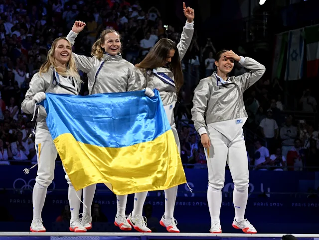 Ucrânia leva o ouro na disputa por equipes do sabre feminino na Esgrima em Paris