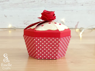 Cupcake favour box by Esselle Crafts