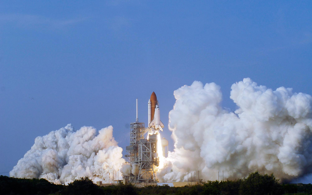 https://blogger.googleusercontent.com/img/b/R29vZ2xl/AVvXsEi4U7fAJrboRQVPmucqGw0juAQ4QCQepmOdRLqUdwJmmKxvIfOSCnLEURFqDZm5Zm3rGGlcMUbGxjjHbBnT9spklnm3PMMqBmz5TvZdQNm5g22A0ywWC6-dvUwmCLOvmiImm6t5JqndHrg/s1600/Space_Shuttle_Endeavour_Launch.jpg