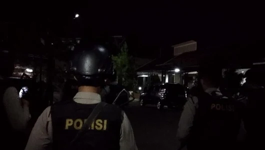 Densus 88 Geledah Rumah Terduga Teroris di Kompleks Elit Bandung