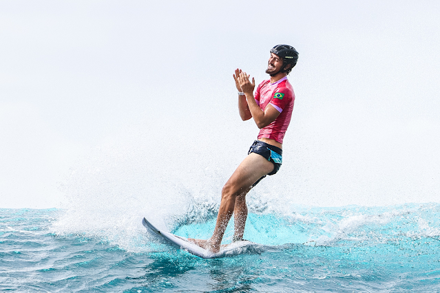 Filipe Toledo eliminado, recorde de Medina e classificação difícil para João Chianca, veja como foram os brasileiros nas oitavas de final do surfe nos jogos de Paris 2024