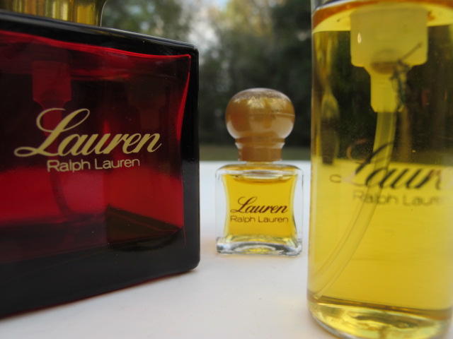 The Smell of Bliss: Niche Perfume Reviews: Vintage Lauren by Ralph Lauren -  SOTD Mini Review