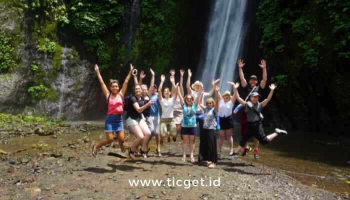 group-tour-packages-in-bali-10-people-up