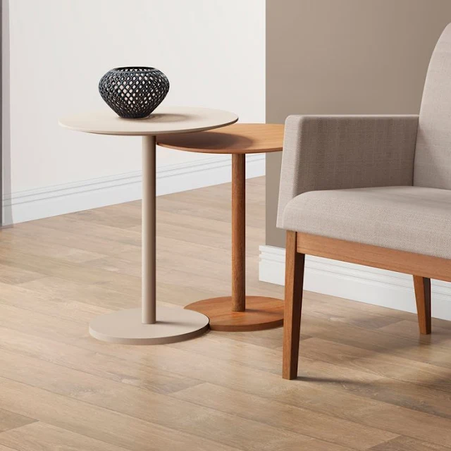 mesa de apoio lateral para sala de apartamento de tamanho reduzido