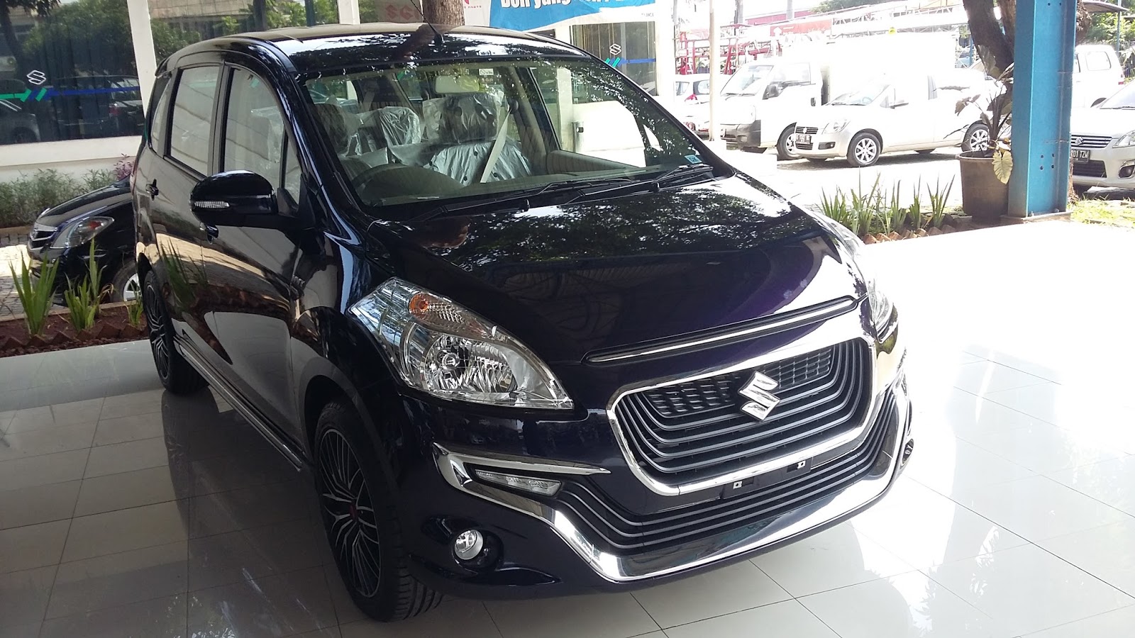 dealer resmi SUZUKI  ERTIGA  CIREBON 