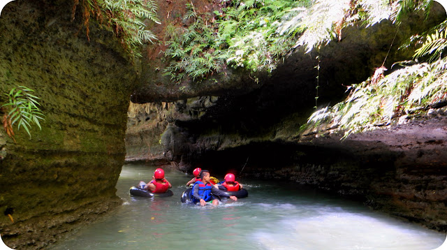 Body Rafting Santirah Pangandaran Green Canyon 4 Gua 5 Curug di Green Santirah Pangandaran