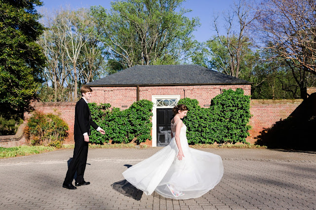 Newton White Mansion Wedding | Photos by Heather Ryan Photography