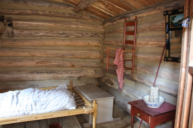 A peek inside 1830's life at Apple River Fort in Illinois.