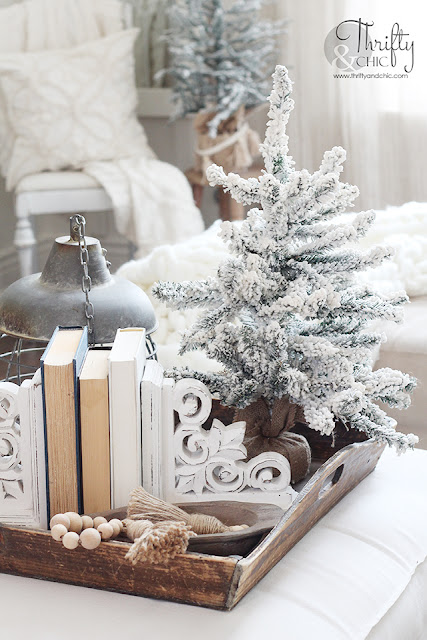 Tips on how to decorate after Christmas. How to decorate during January and February. Winter decorating ideas. How to decorate for winter. Farmhouse winter decor and decorating ideas. Winter mantel decor. How to decorate your coffee table.