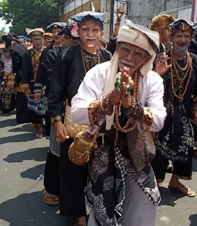 Kesenian Lengser Jawa Barat