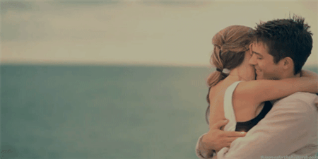 ¿Todos sabemos querer pero pocos sabemos amar? Las 4 diferencias entre el amar y el querer.