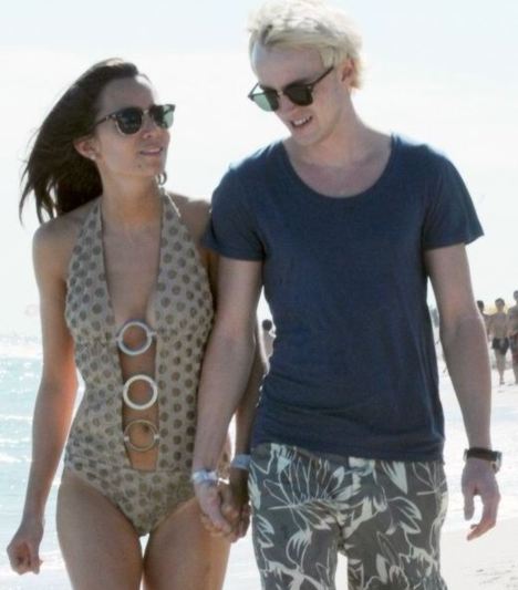 tom felton and jade olivia kiss. Tom Felton y su novia Jade