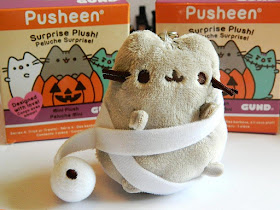 Pusheen Surprise Plush Halloween